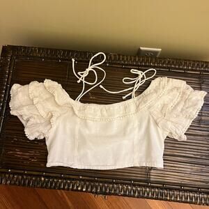 En Creme White Cropped Top Women's Size L Tiered Ruffle Off the Shoulder Sleeves